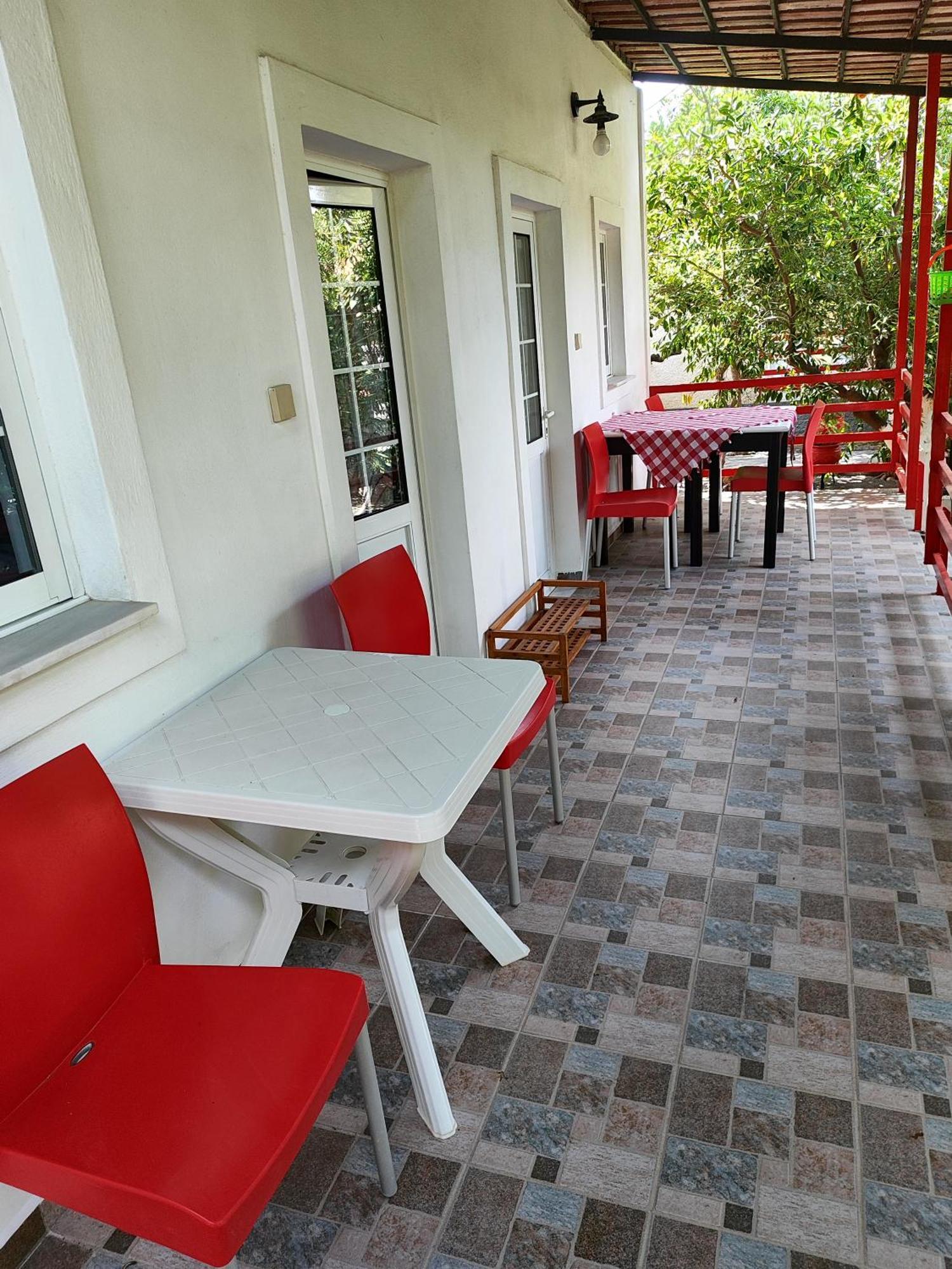 Cottonclub Villas Tolón Exterior photo